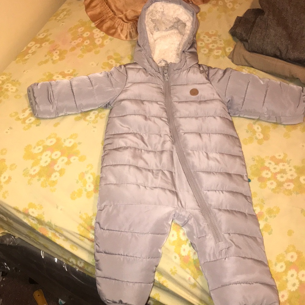 Snow suit